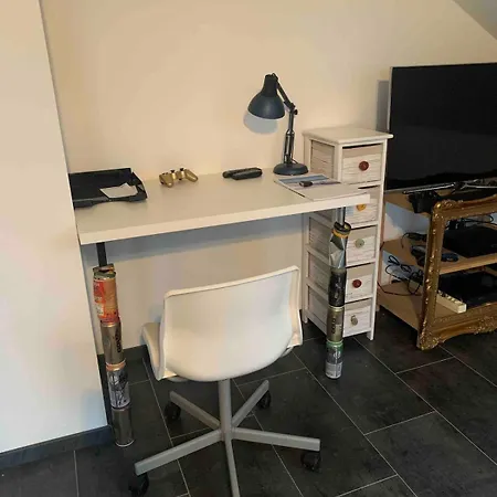 Dachgeschosswohnung In * فيتن
